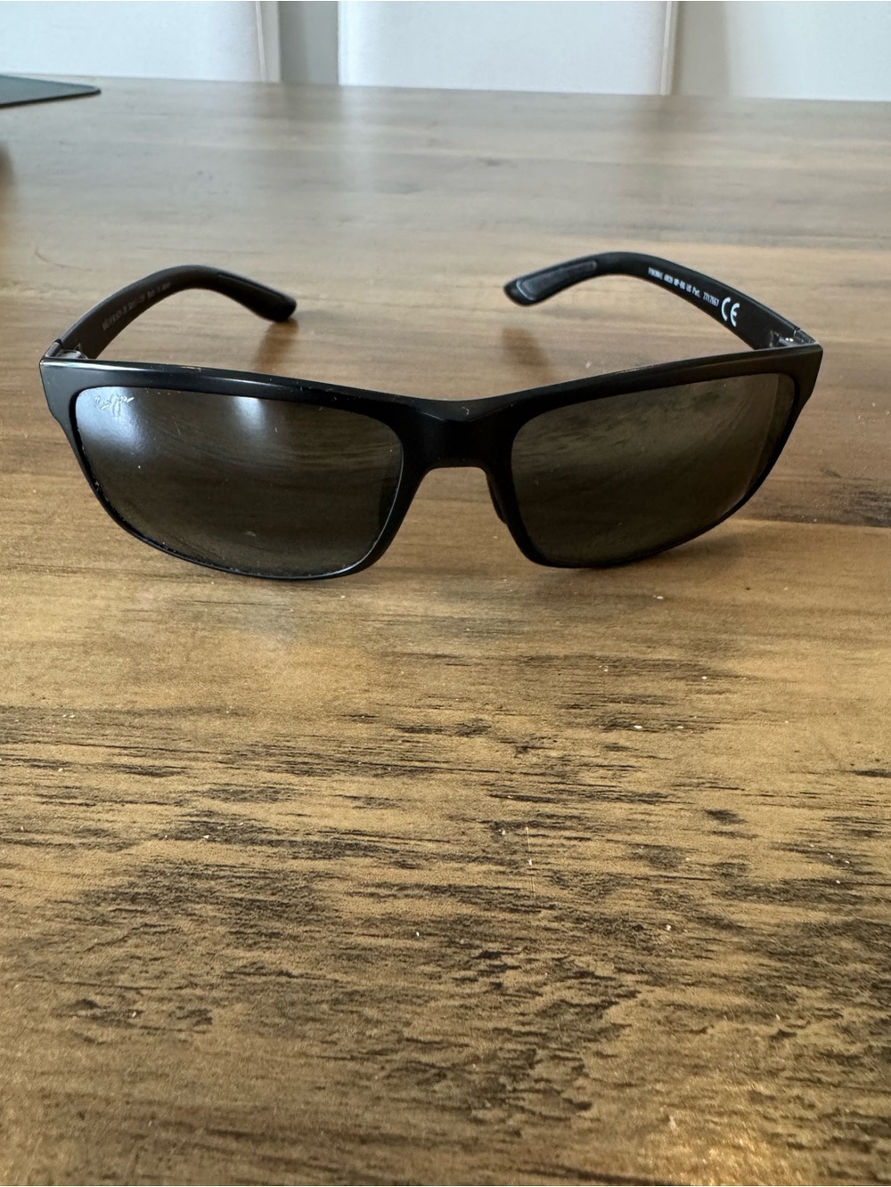 Maui Jim Black Sunglasses - Polarized Protection